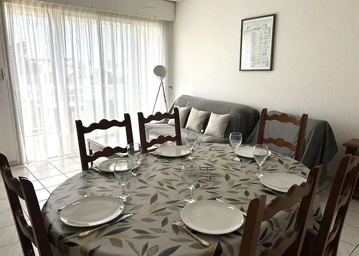 Sg190-008 - 3 Pieces 6 Couchages Gilles Croix De Vie *