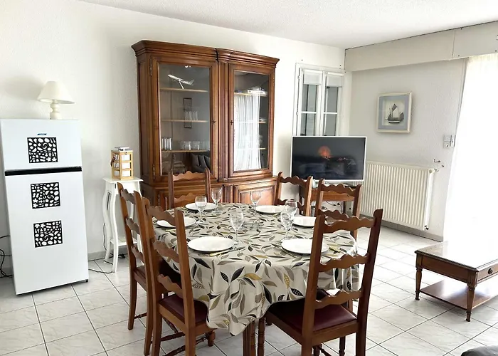 Sg190-008 - 3 Pieces 6 Couchages Gilles Croix De Vie *