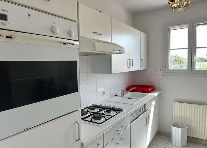 Apartment Sg190-008 - 3 Pieces 6 Couchages Gilles Croix De Vie Saint-Gilles-Croix-de-Vie